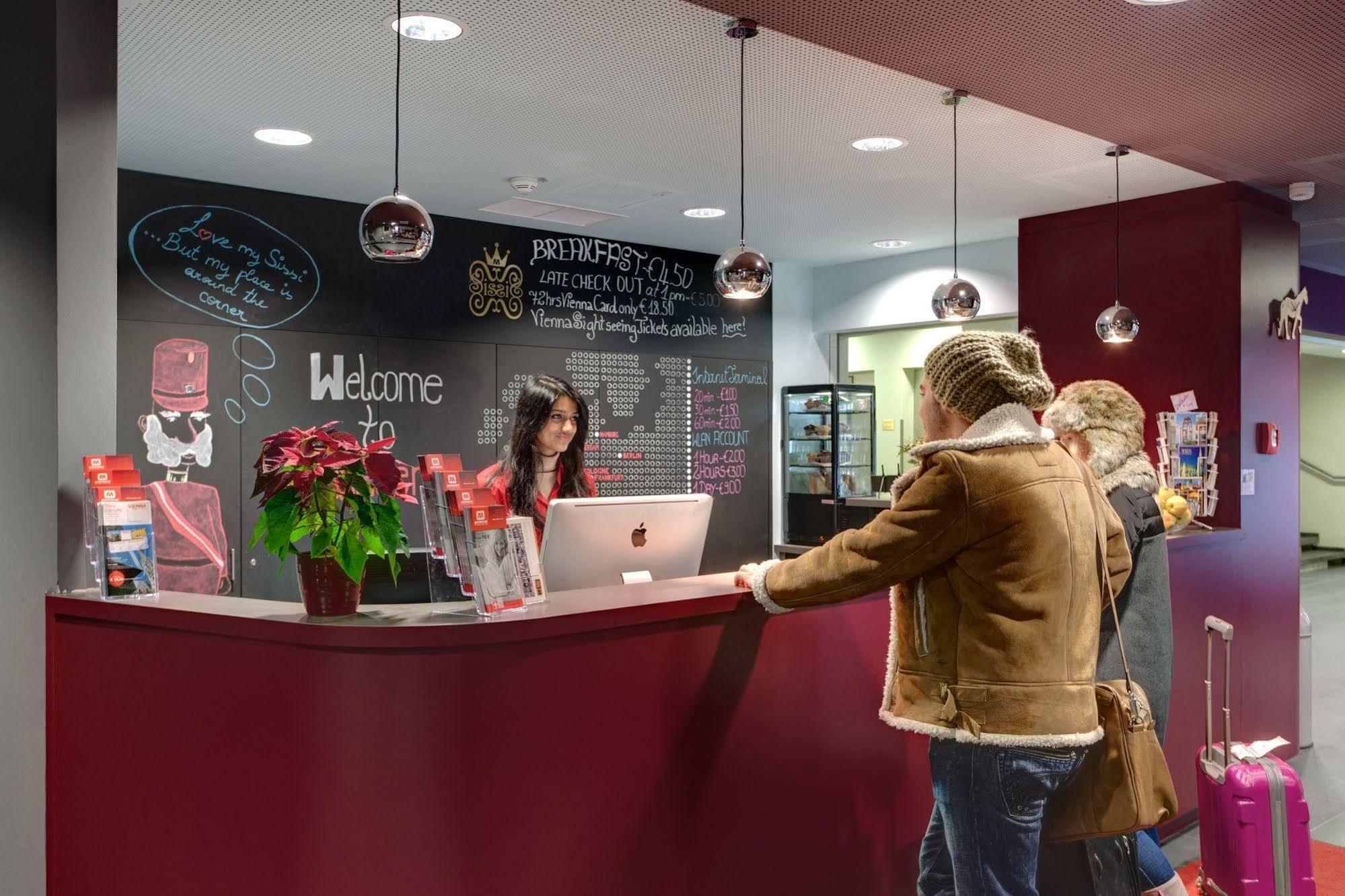 Meininger Downtown Sissi Hotel Wien